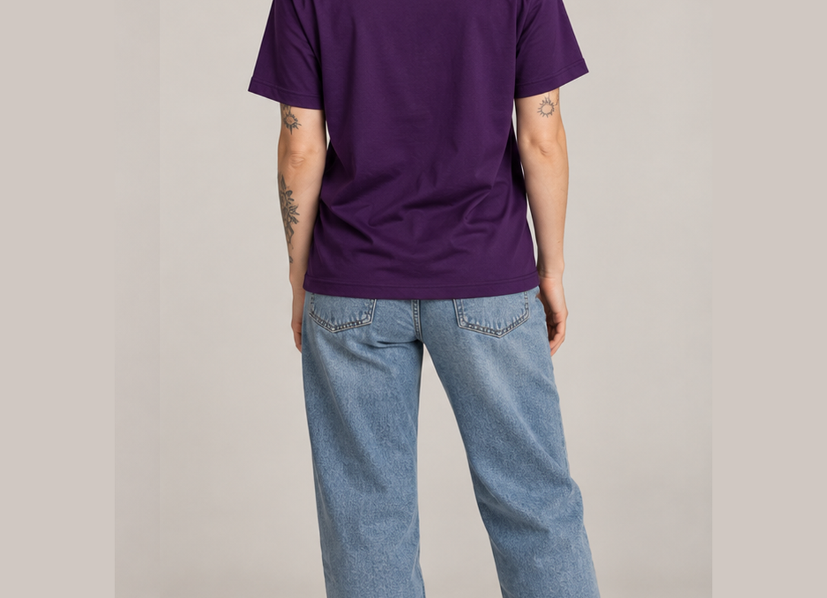 Camiseta Dragon Ball Beerus Bauhaus Era Beerus Dry-Fit Premium Unissex — modelo costas
