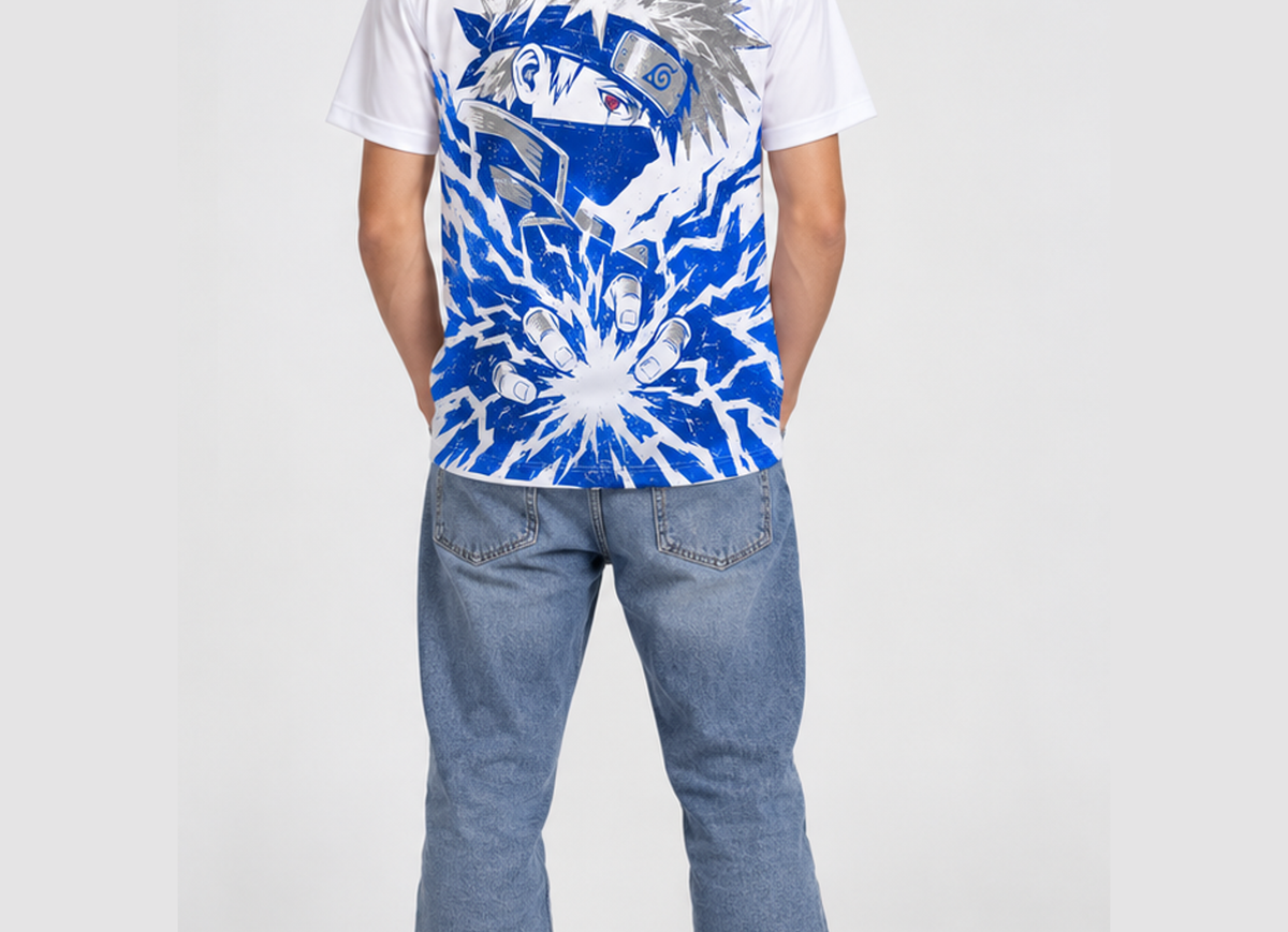 Camiseta Naruto Kakashi Raikiri Chakra Dry-Fit Premium Unissex — modelo costas