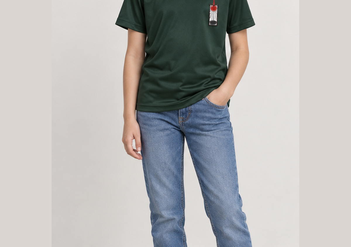 Camiseta Demon Slayer Tanjiro Brinco Hanafuda Castelo Infinito Dry-Fit Premium Unissex — modelo frente